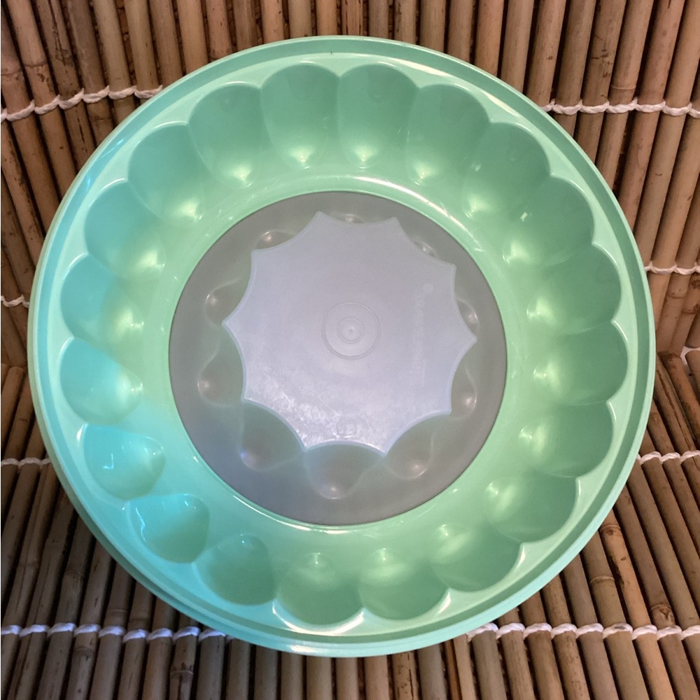 ♦️ Vintage Tupperware jello mold ice ring EUC seafoam mint green - Picture 6 of 8